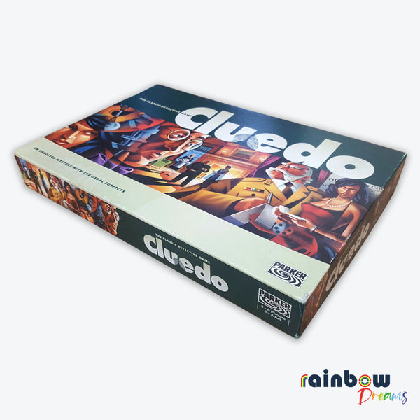 CLUEDO The Classic Detective Game Set