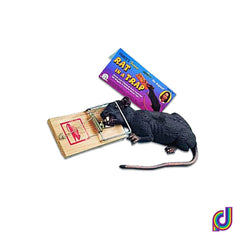 Fake rat in a trap looks like real rat